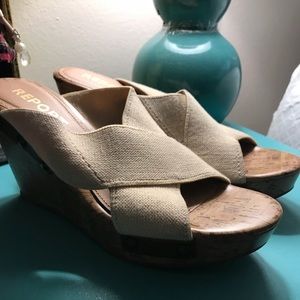Report slip on wedges